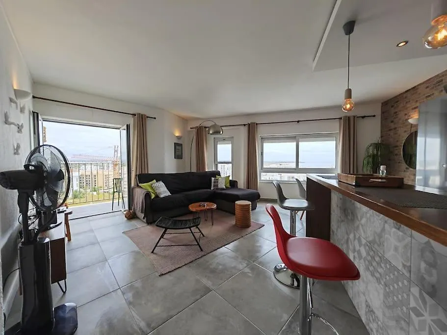 Sea View Apartment In Armacao De Pera, Algarve Pt