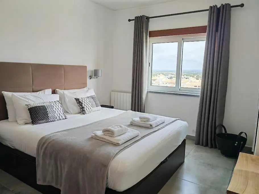 Sea View Apartment In Armacao De Pera, Algarve Pt