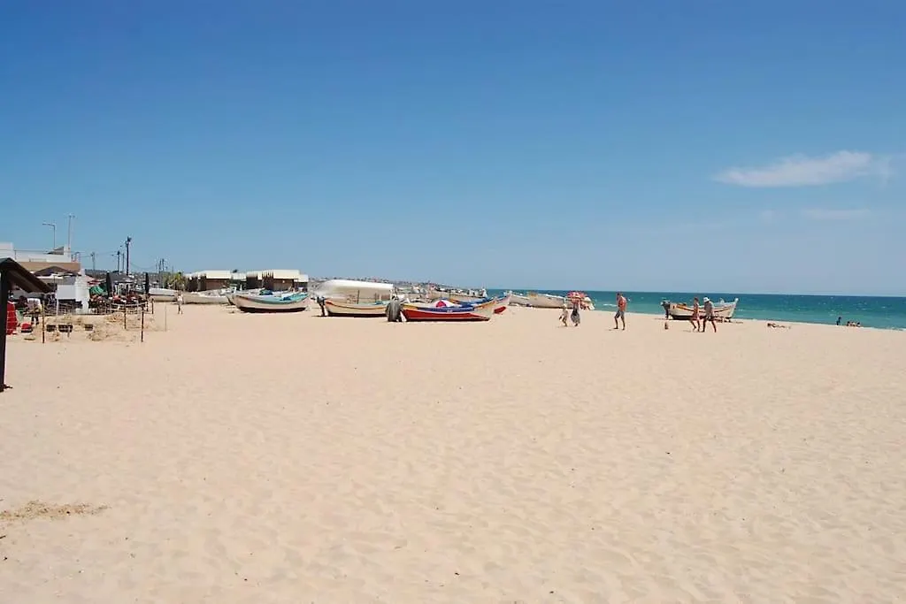 Sea View Apartment In Armacao De Pera, Algarve Pt 0*,